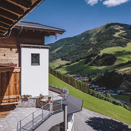 Lindlinghof Aparthotel Saalbach-Hinterglemm Bagian luar foto
