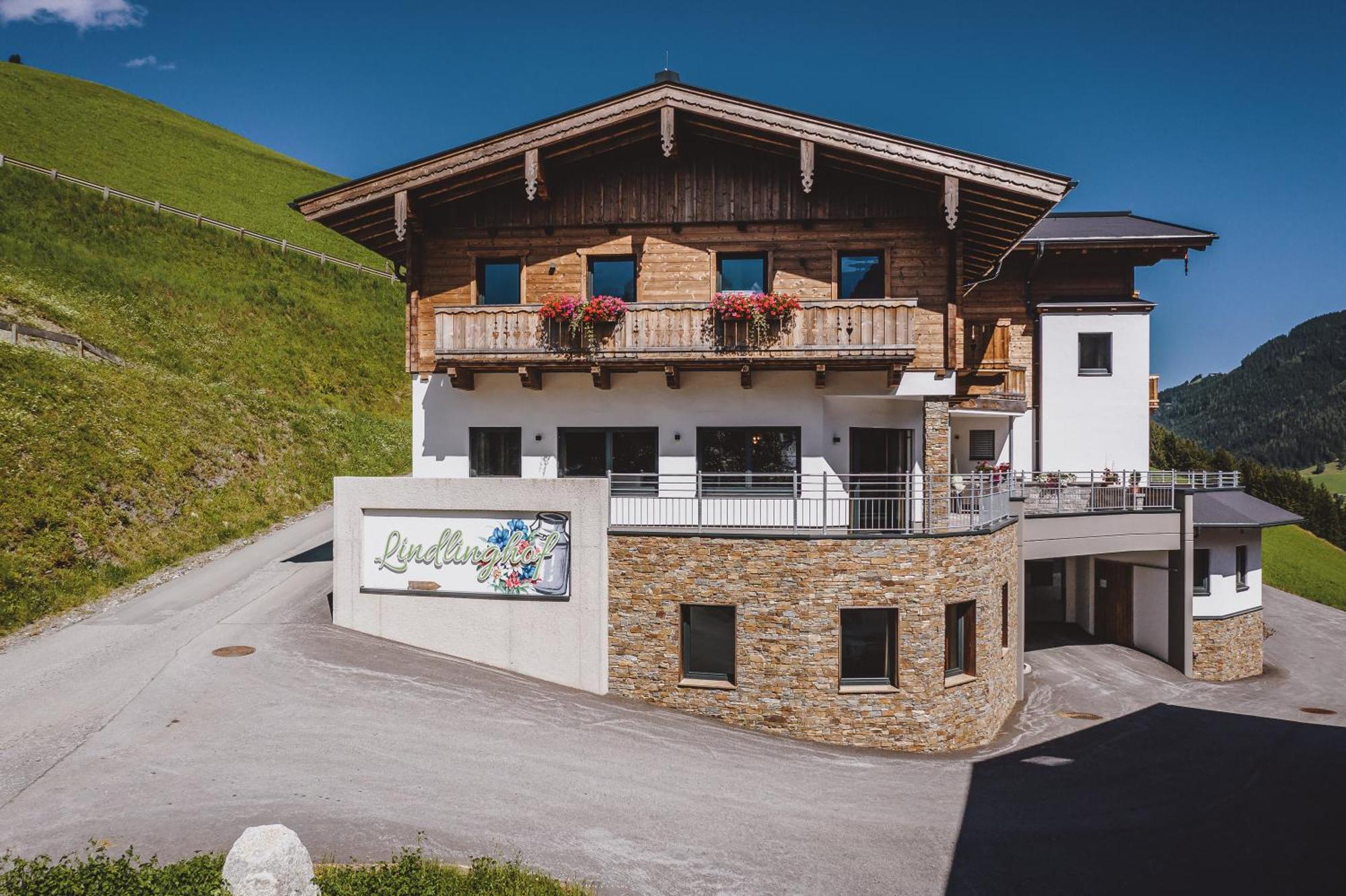 Lindlinghof Aparthotel Saalbach-Hinterglemm Bagian luar foto